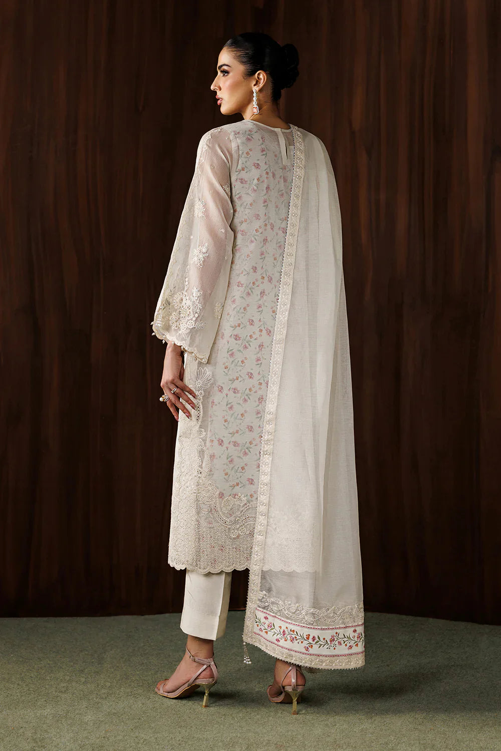 BAROQUE - EMBROIDERED COTTON NET UF-4440