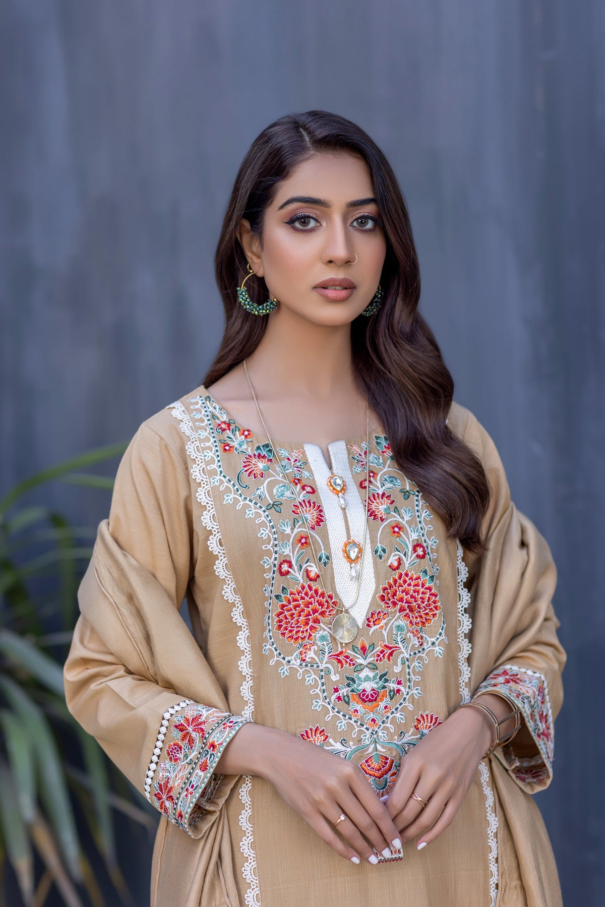 Embroidered Slub Kadder Suit-2559