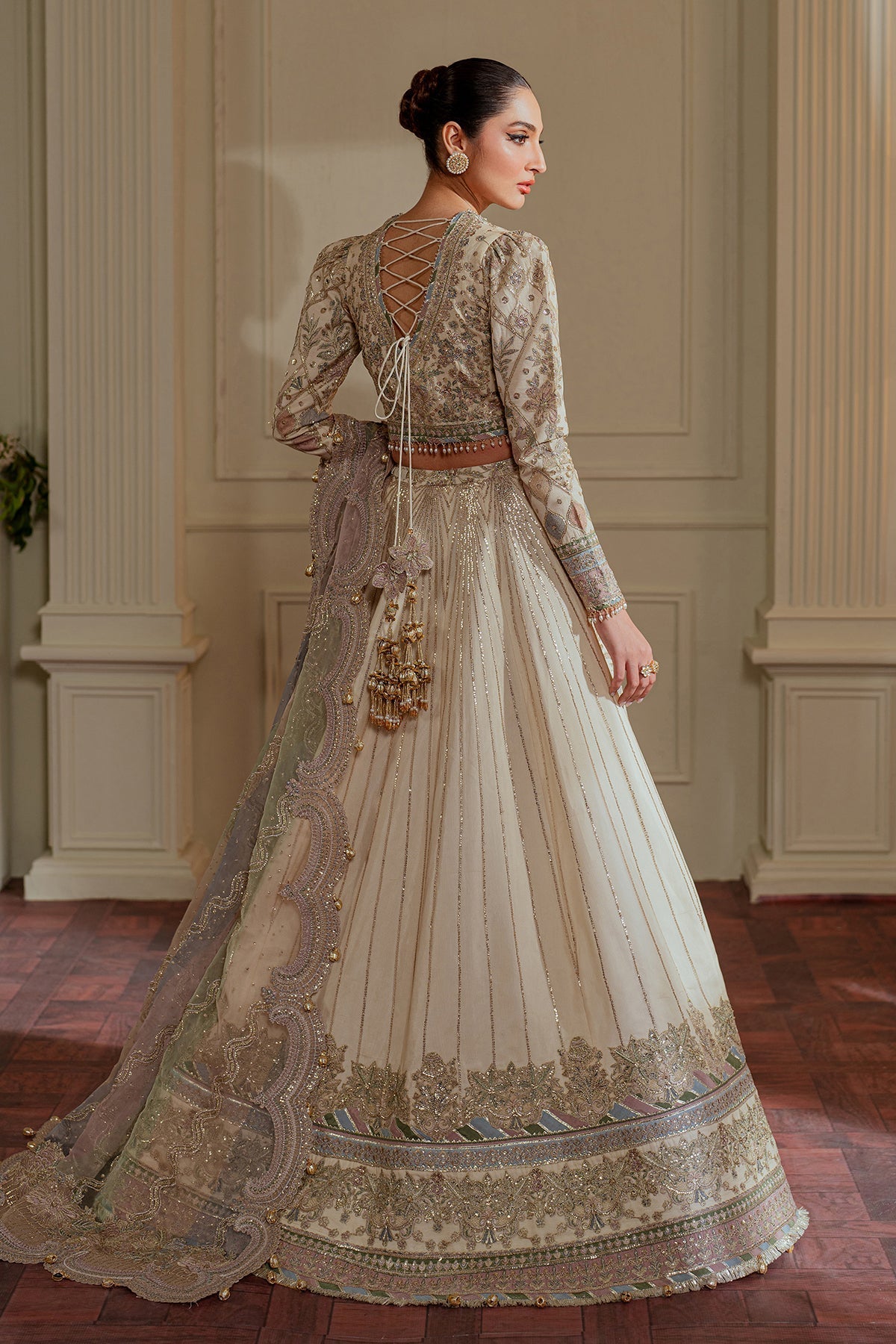 EMBROIDERED NET CH13-06