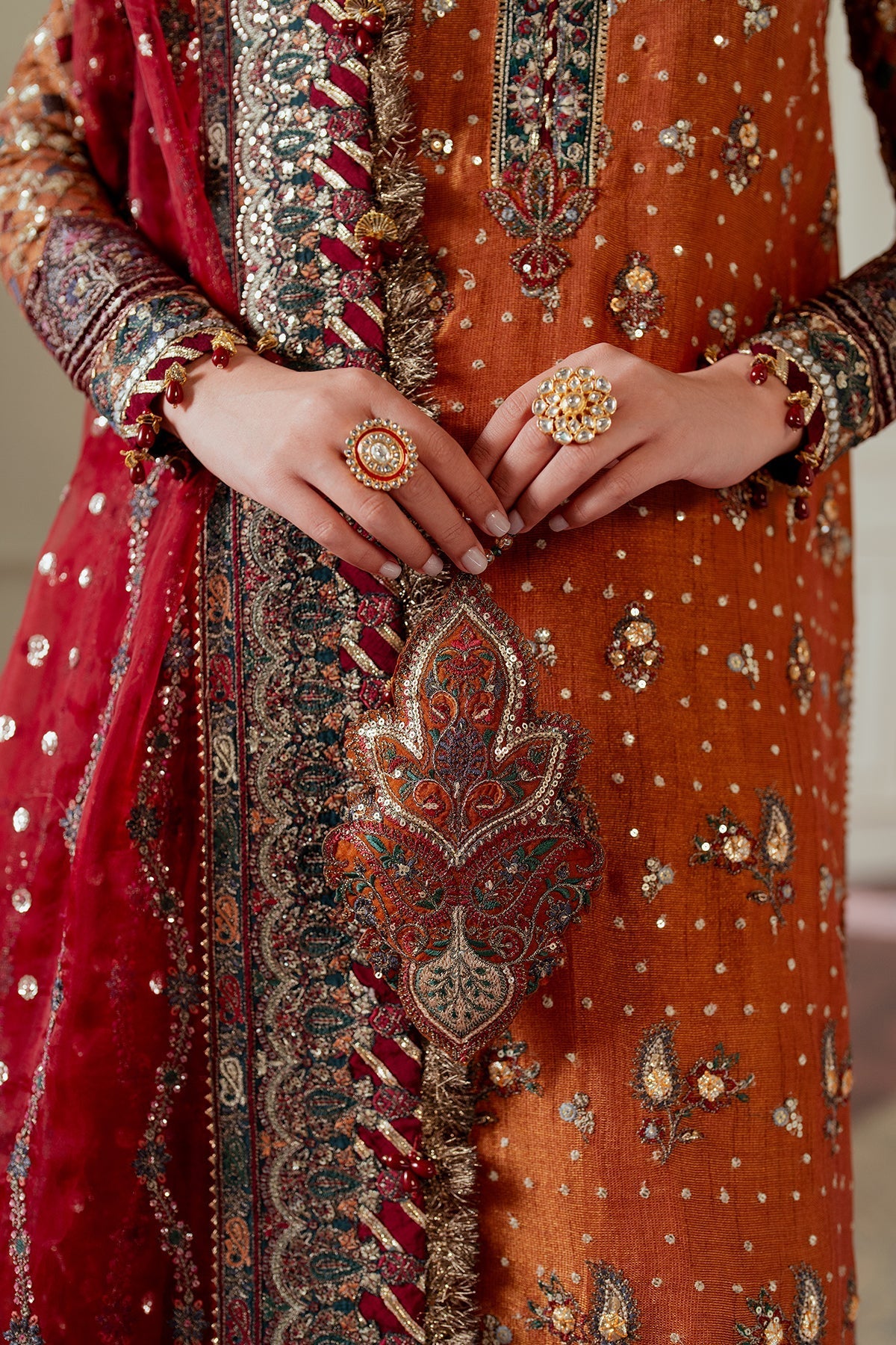 EMBROIDERED NET CH13-01