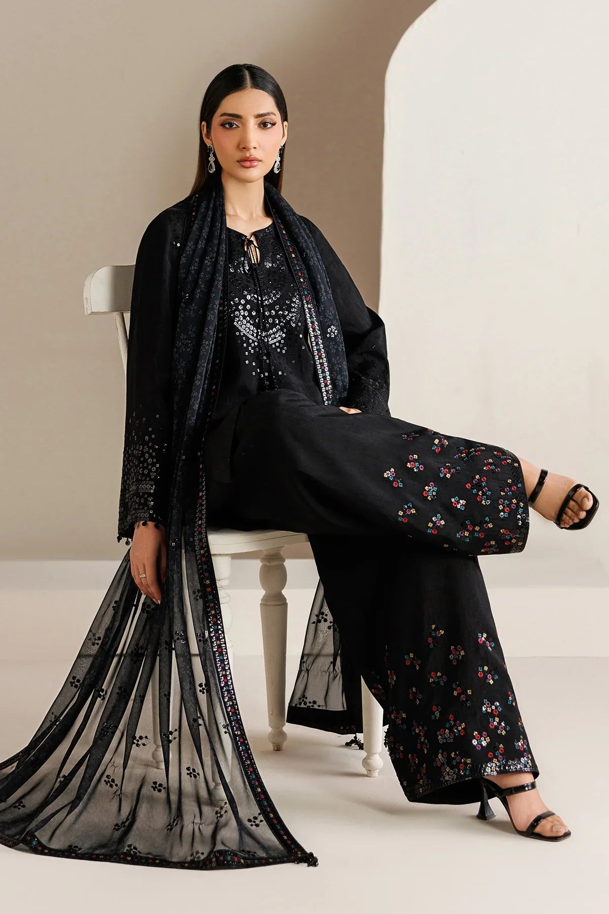 Jazmin - EMBROIDERED RAW SILK UR-7081