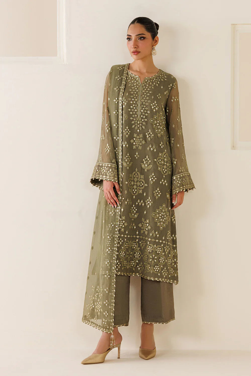 Jazmin - EMBROIDERED CHIFFON UC-3122