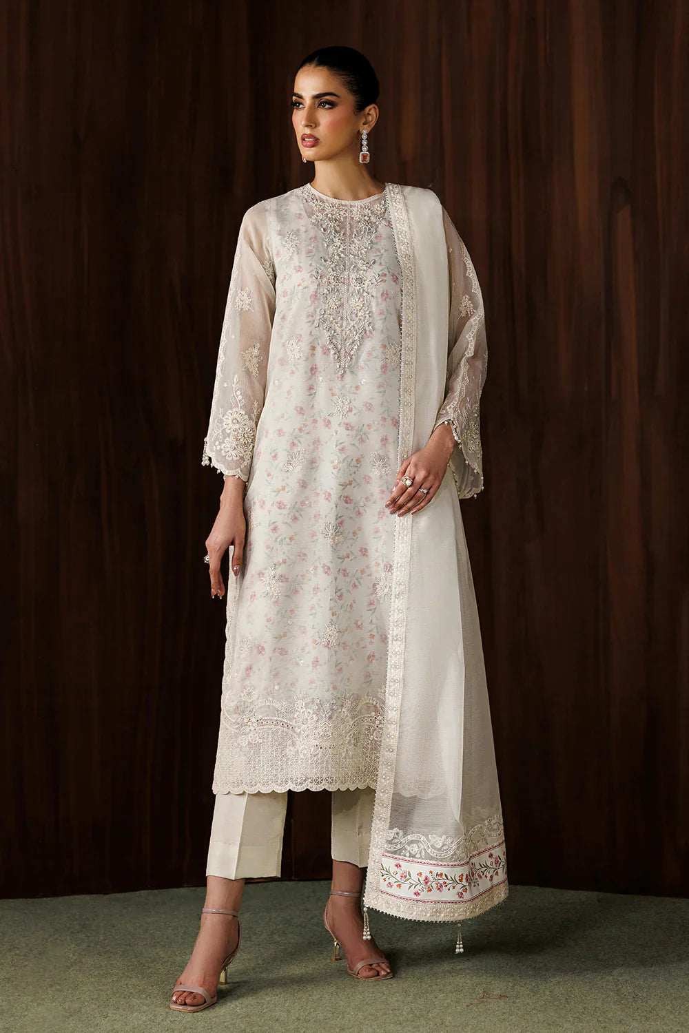 BAROQUE - EMBROIDERED COTTON NET UF-4440