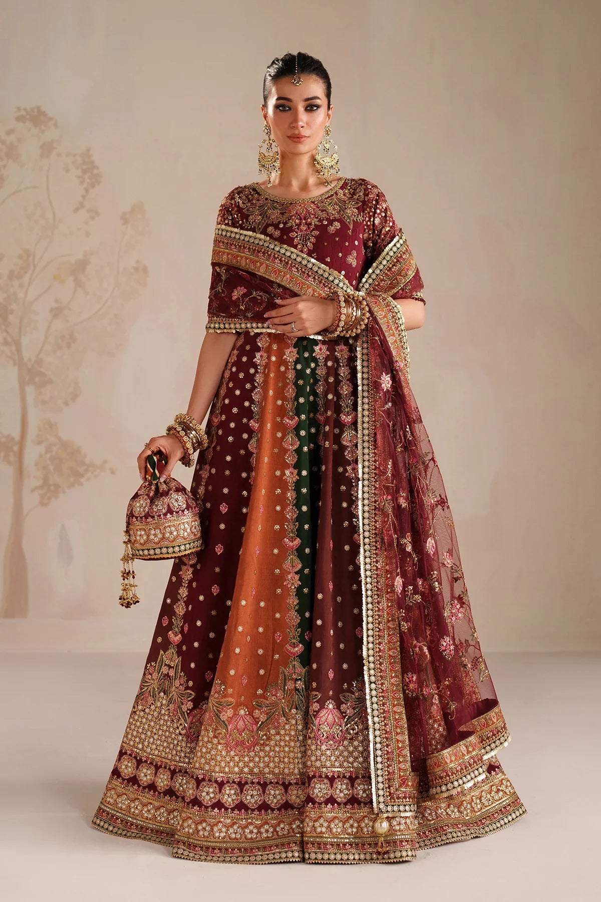 BAROQUE - EMBROIDERED RAW SILK UF-4366