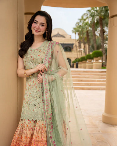 Faiza Saqlain - Eldira
