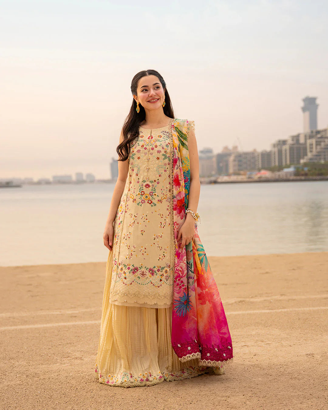 Faiza Saqlain - Merjem