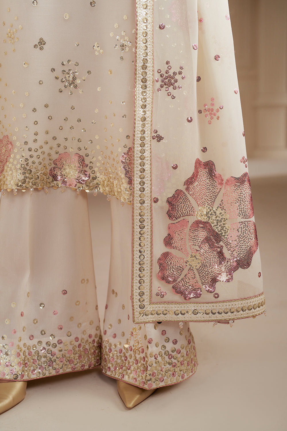 Jazmin - EMBROIDERED CHIFFON UC-3069