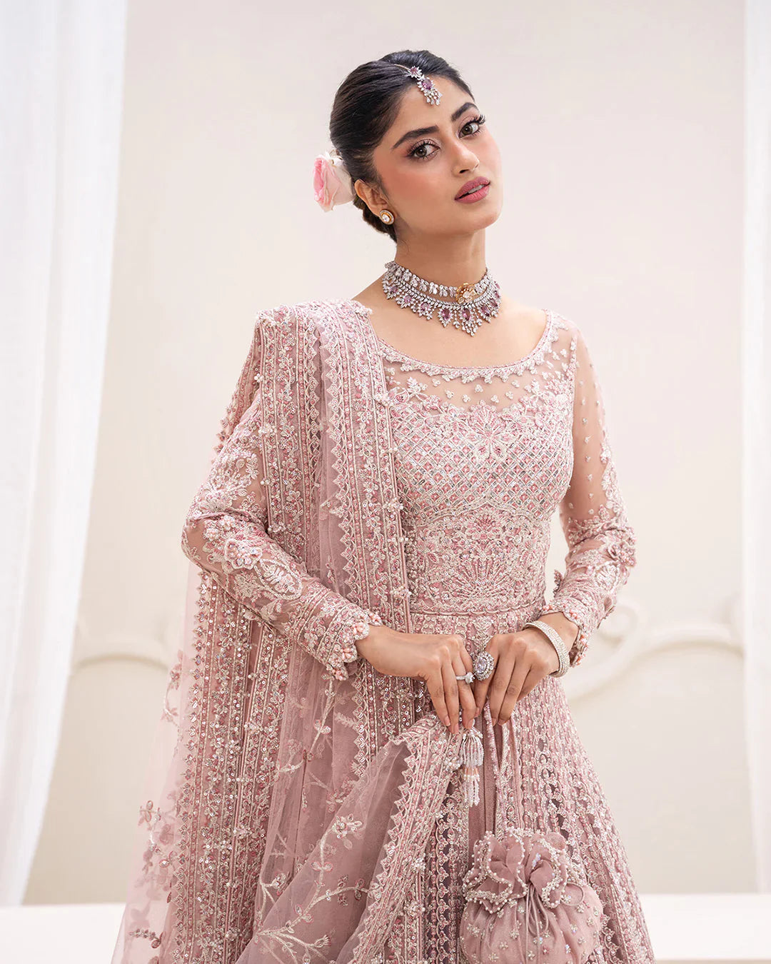 Faiza Saqlain- Leyan