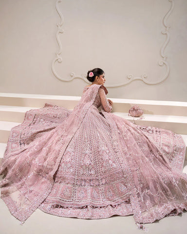 Faiza Saqlain- Leyan