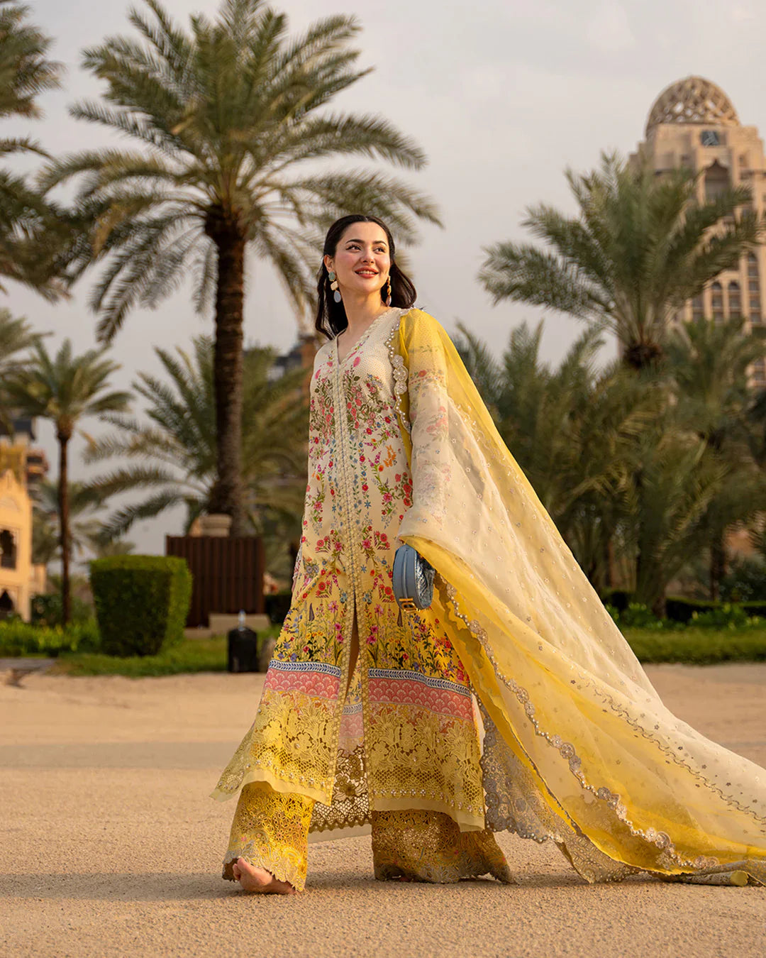 Faiza Saqlain- Arta