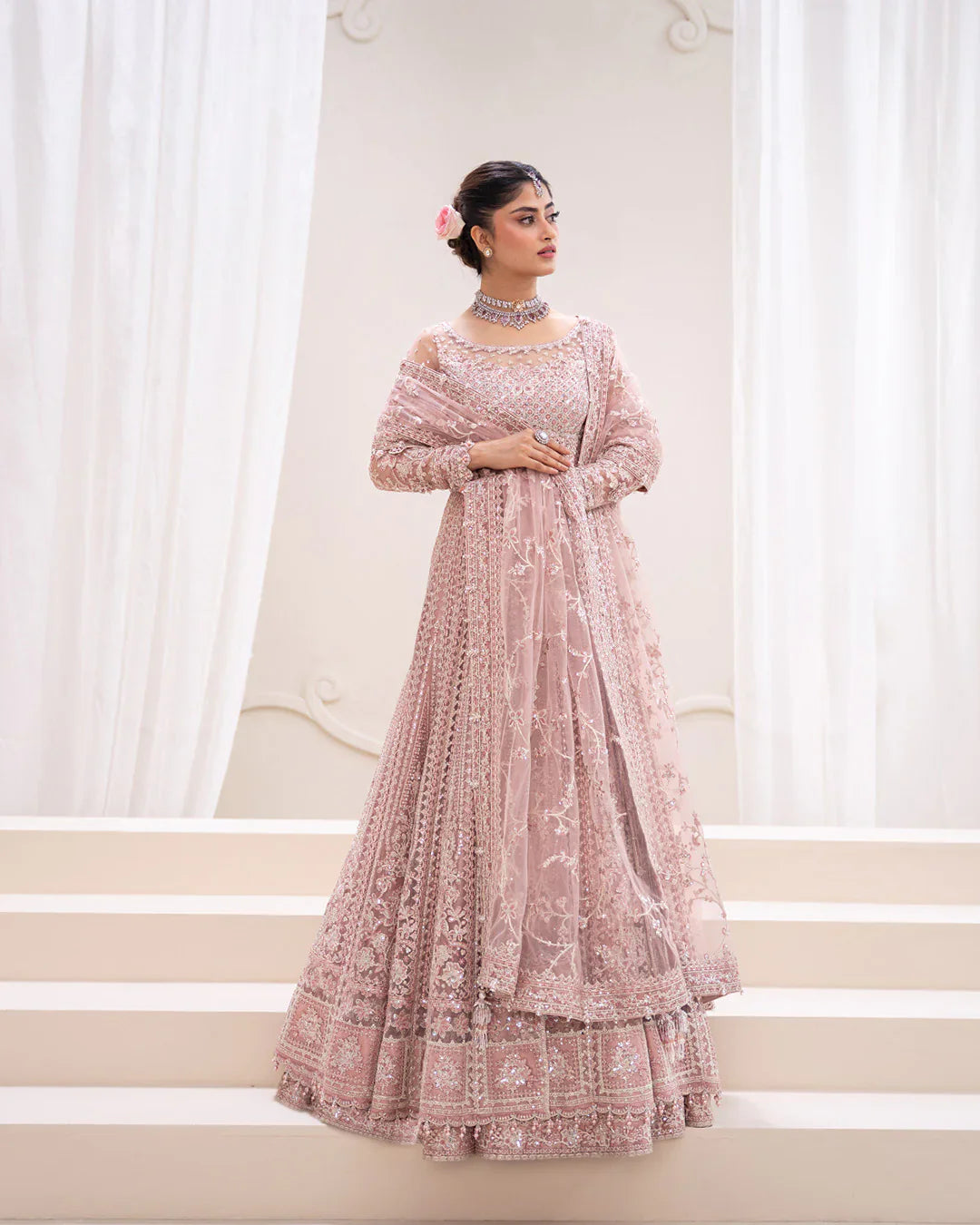 Faiza Saqlain- Leyan