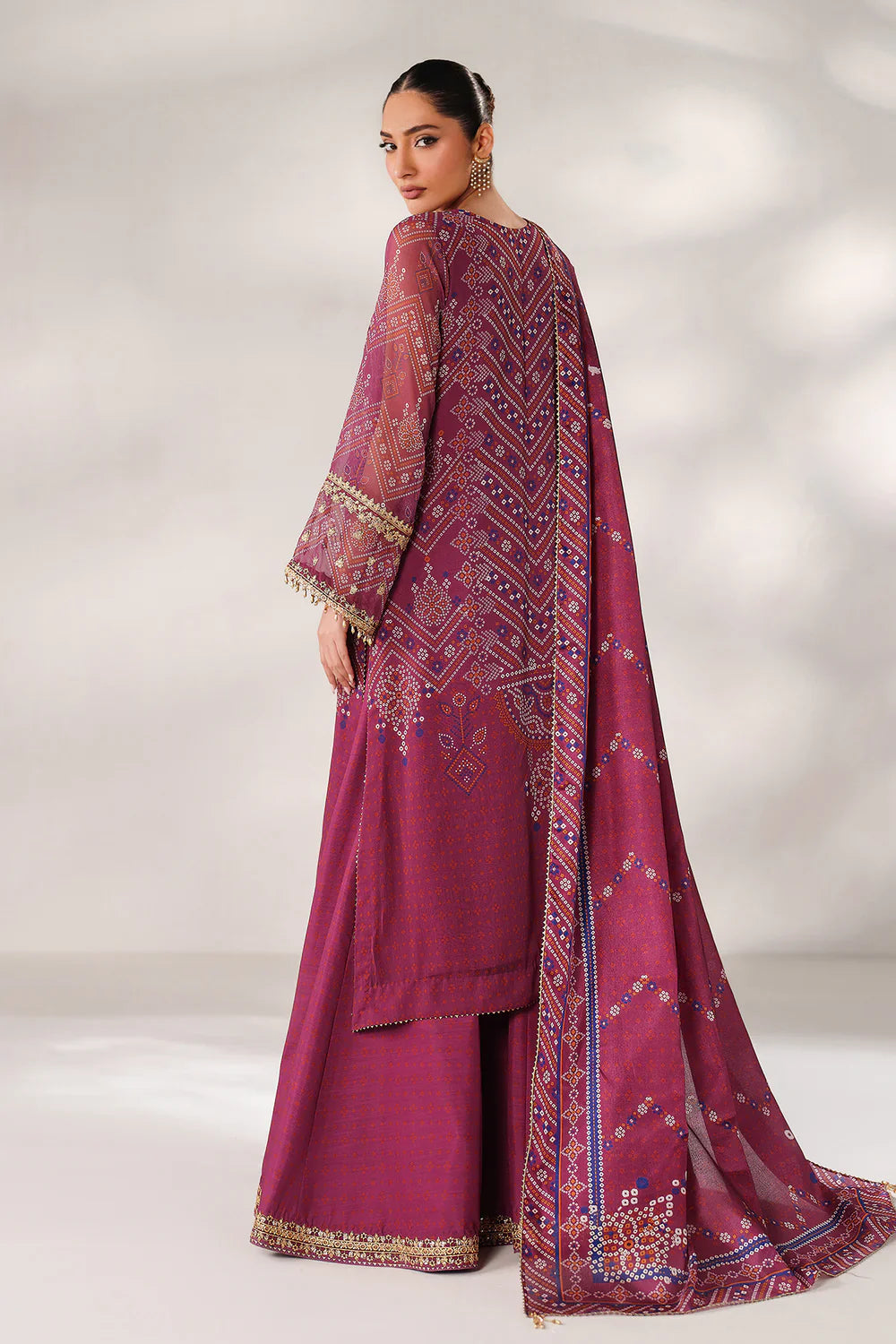 BAROQUE - EMBROIDERED CHIFFON UF-4390
