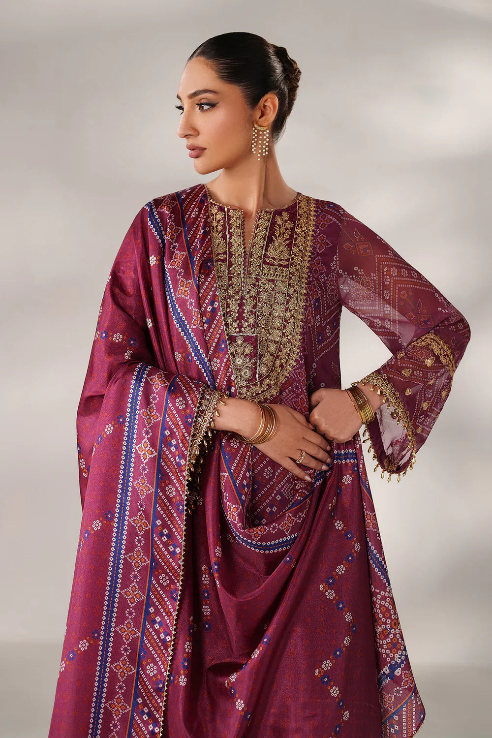 BAROQUE - EMBROIDERED CHIFFON UF-4390