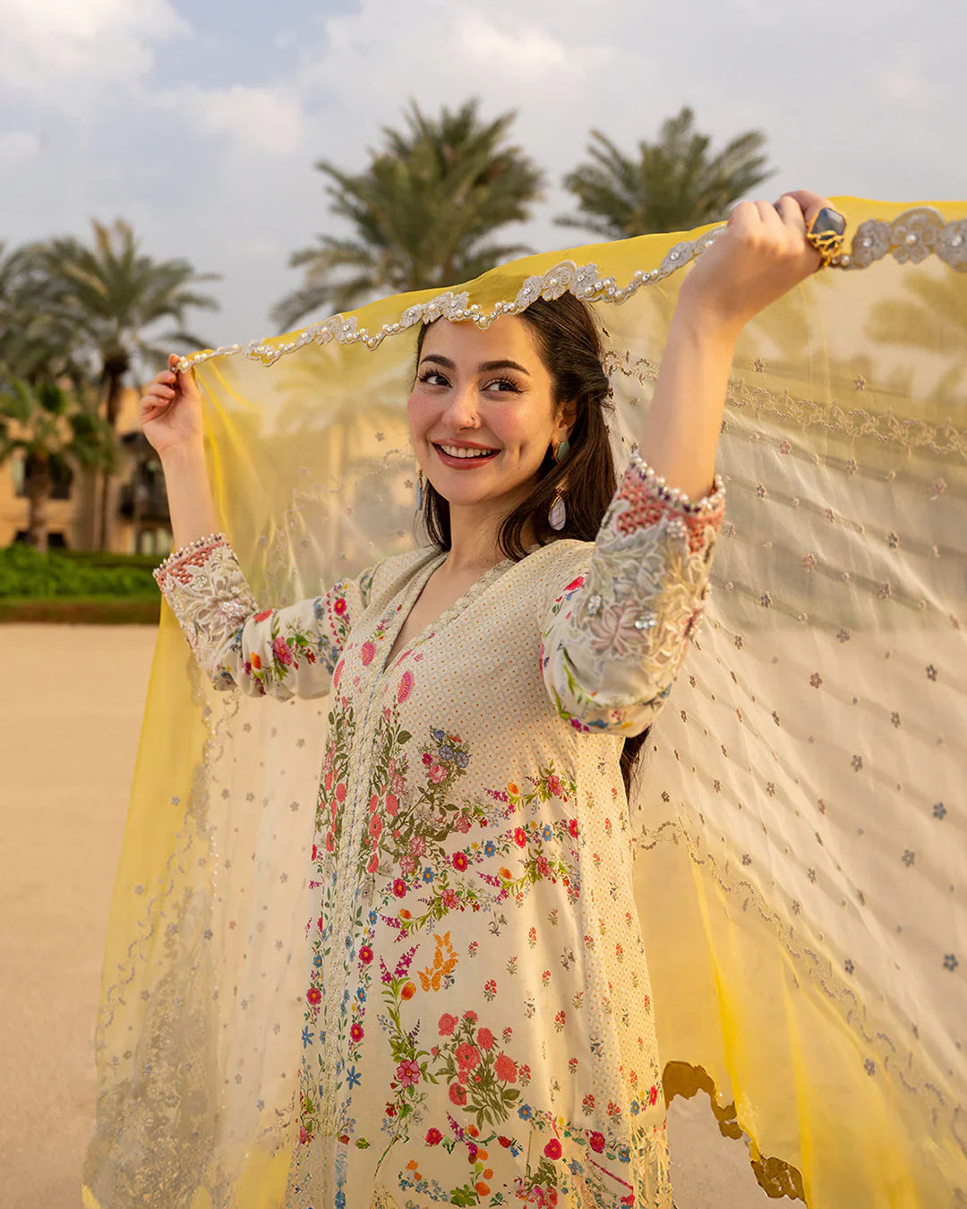 Faiza Saqlain- Arta