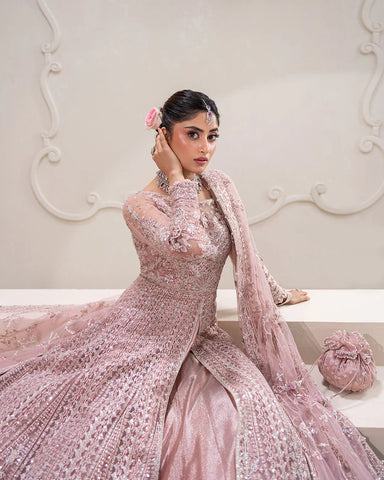 Faiza Saqlain- Leyan