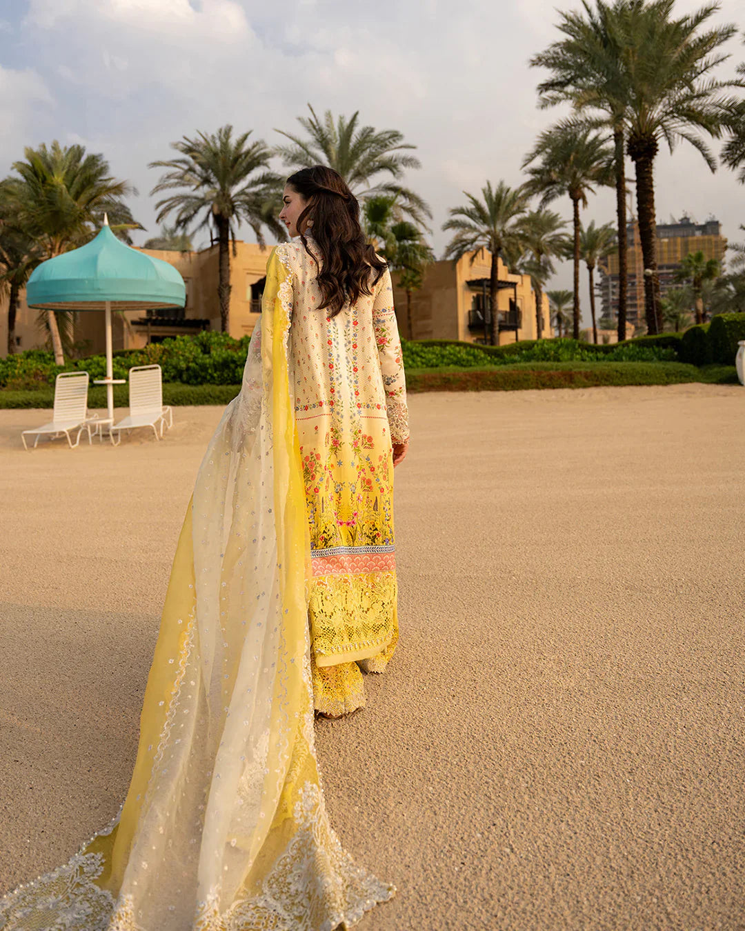 Faiza Saqlain- Arta