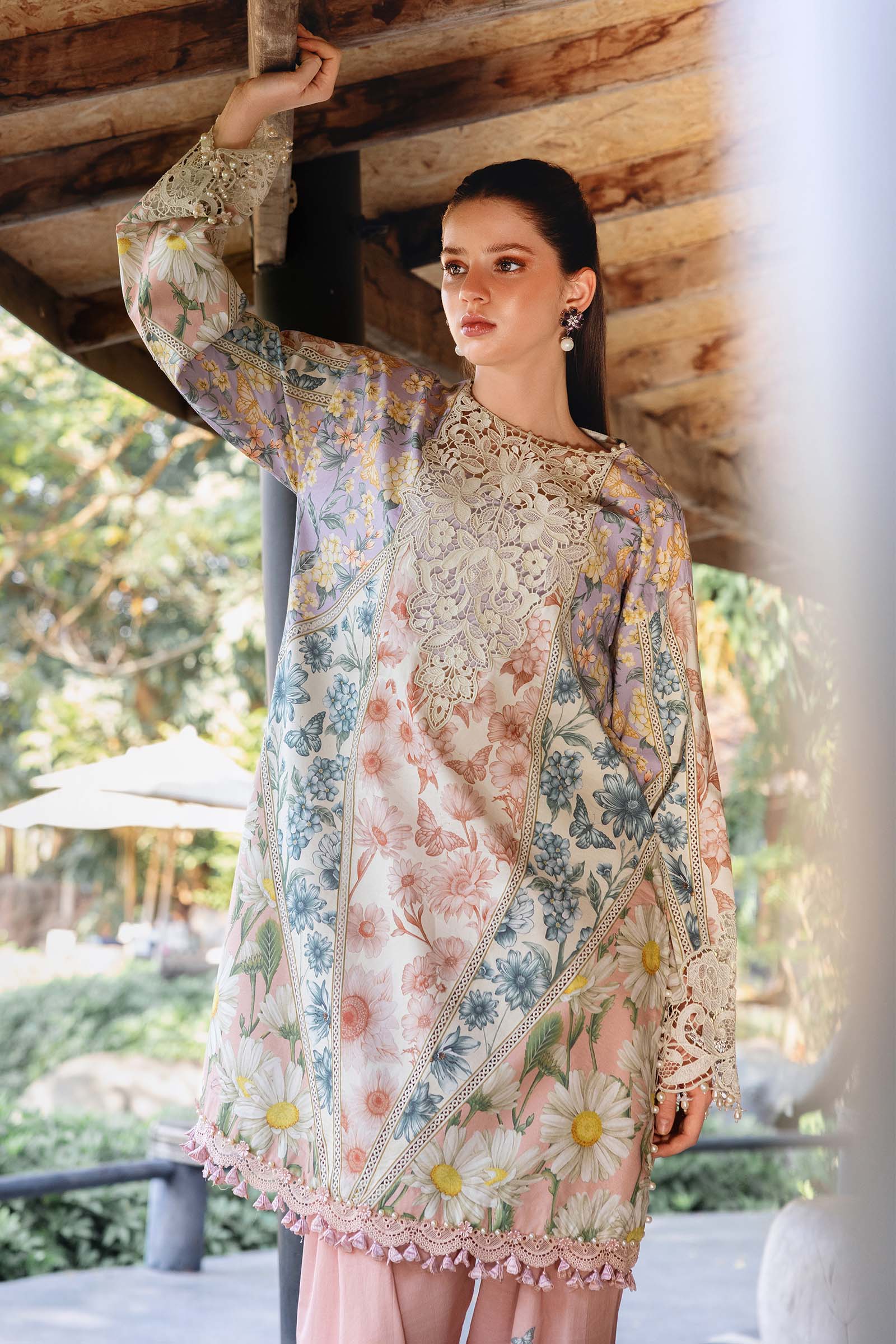 MARIA B - Embroidered Lawn Suit MPT-2910-B