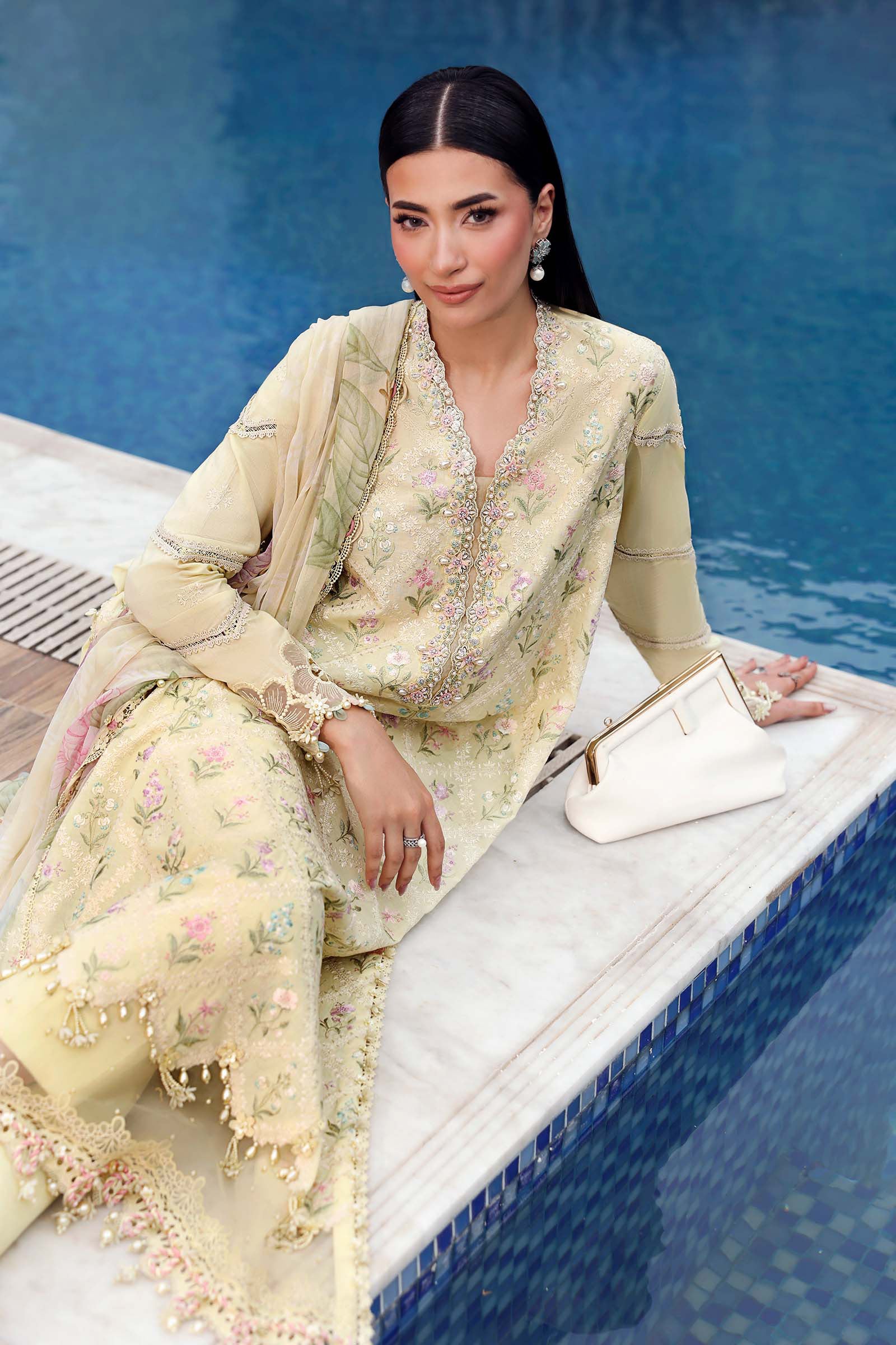 MARIA B - Embroidered Lawn Suit MPT-3001-A