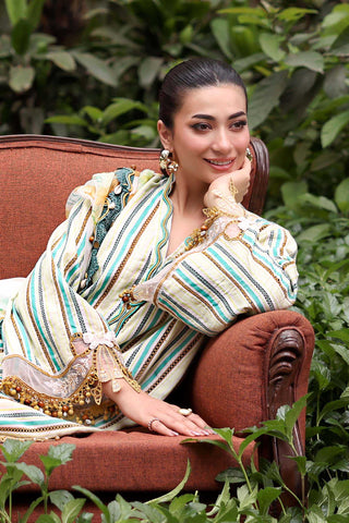 MARIA B - Embroidered Lawn Suit MPT-3002-B