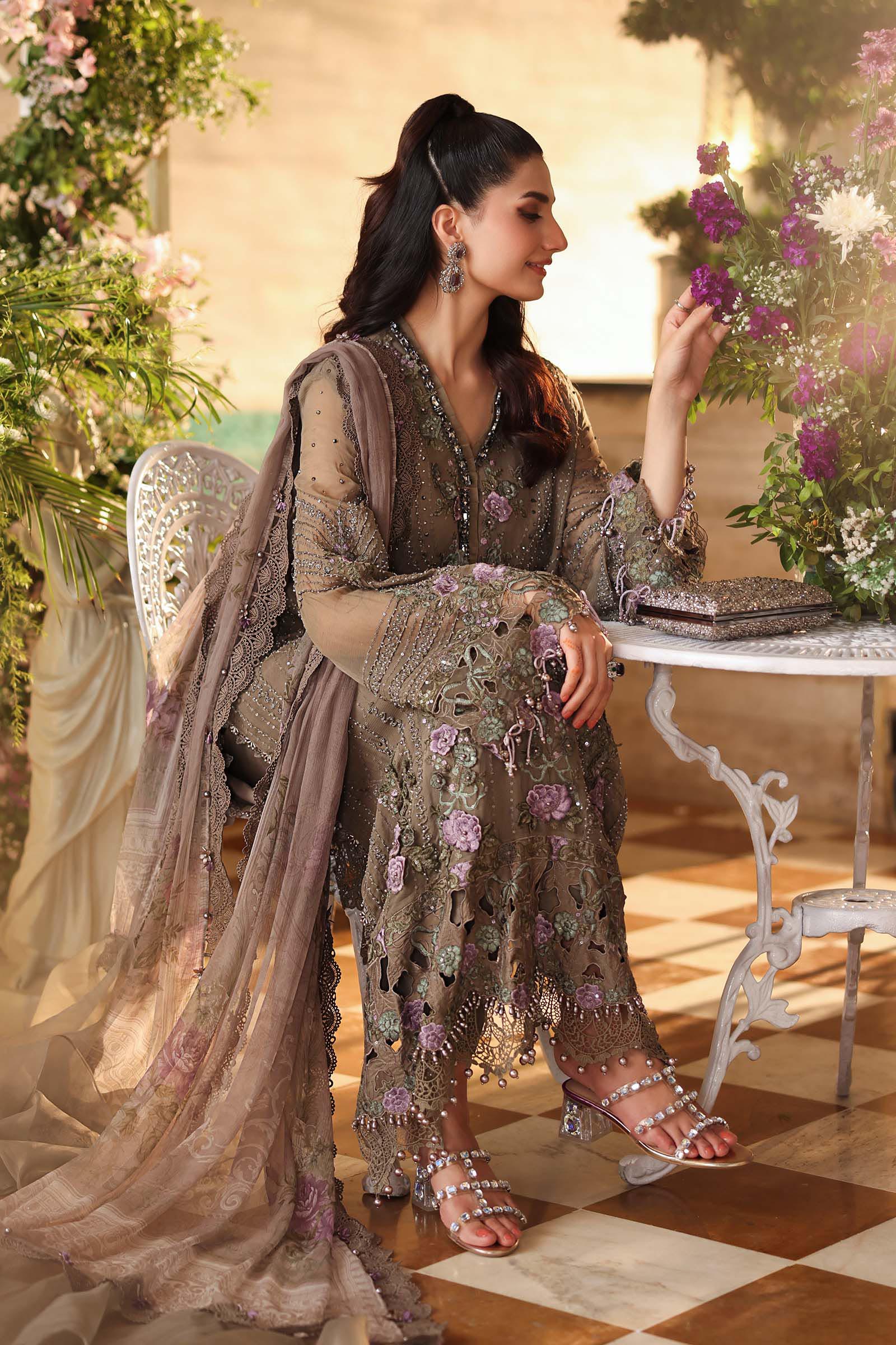MARIA B - Embroidered Chiffon Suit MPC-26-102