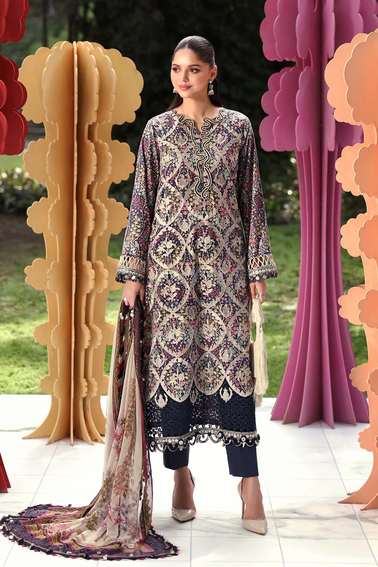 MARIA B - Embroidered Lawn Suit MPT-3003-B