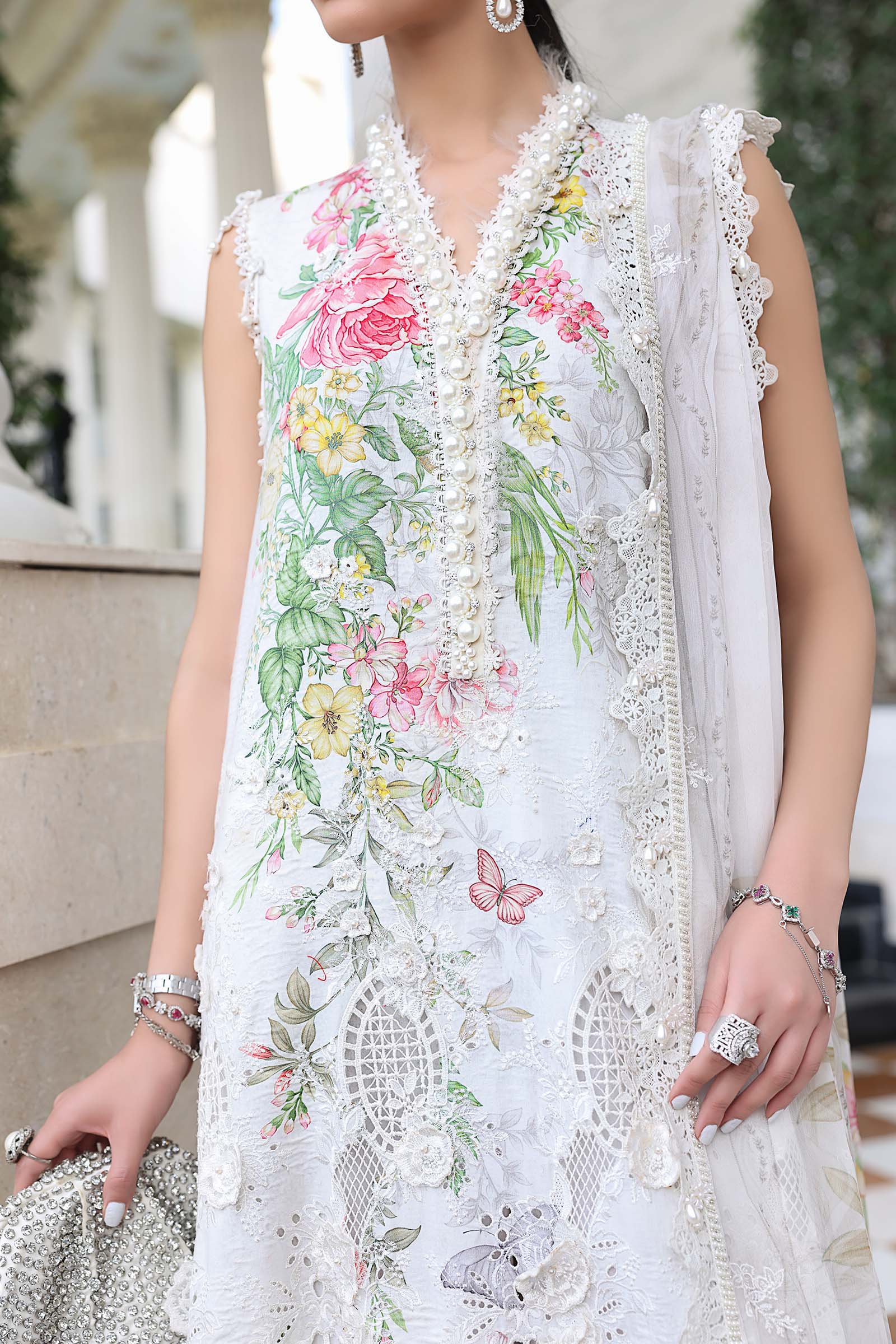 MARIA B - Embroidered Lawn Suit EL-26-03