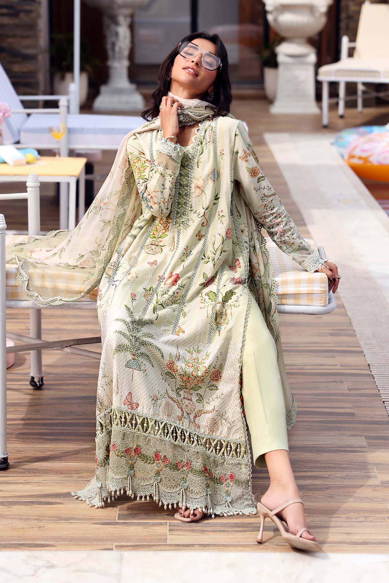 MARIA B - Embroidered Lawn Suit MPT-3004-B