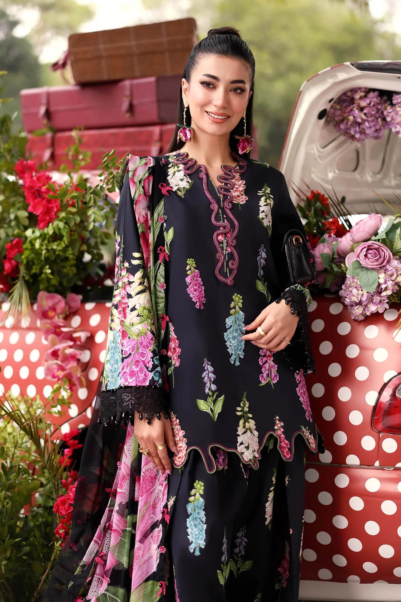 MARIA B - Embroidered Lawn Suit MPT-3005-B