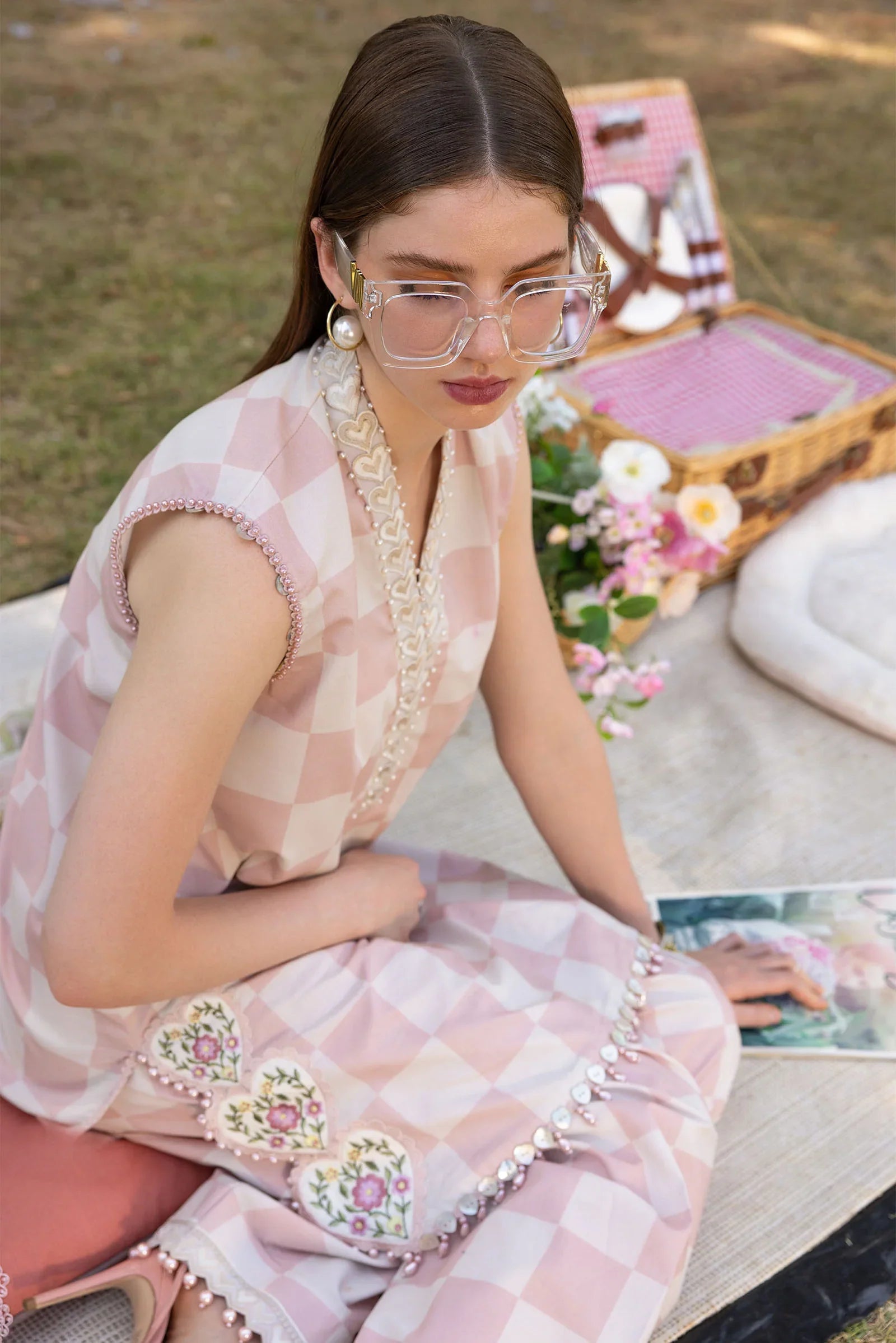 MARIA B - Embroidered Lawn Suit MPT-2906-A