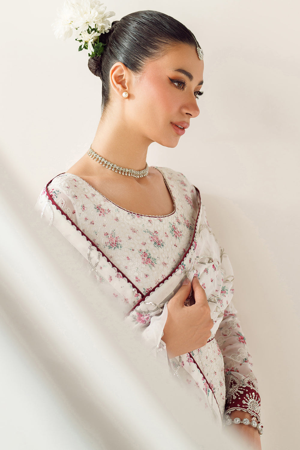 JAZMIN EMBROIDERED CHIFFON UC-3094