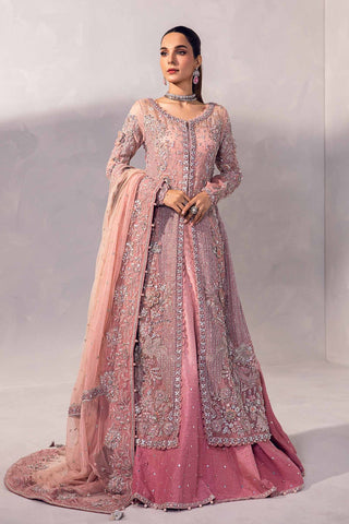 Resmin Pakistani indian bridal wedding dress mehndi nikkah suit usa uk australia canada europe Germany bridesmaid trending dresses guest luxury womens wear gift for her pakistani indian designer dreses
Indulge in the splendor of 'Resmin' Lehenga Set, bathed in a delicate blush pink hue. This artful craftsmanship is enveloped in timeless beauty with iridescent sequins, lustrous crystals &amp; glistening milky pearls. The ombre lehenga &amp; shirt stand as a divine embodiment of time-honored elegance. The exq