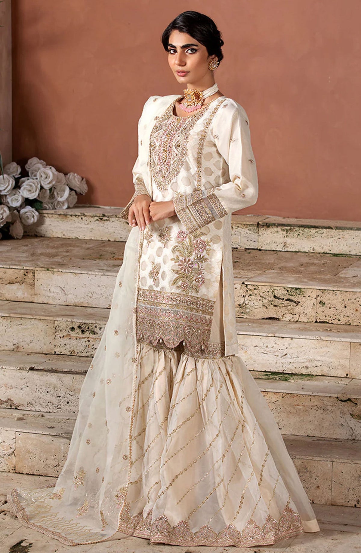 Shahnoor - Off White